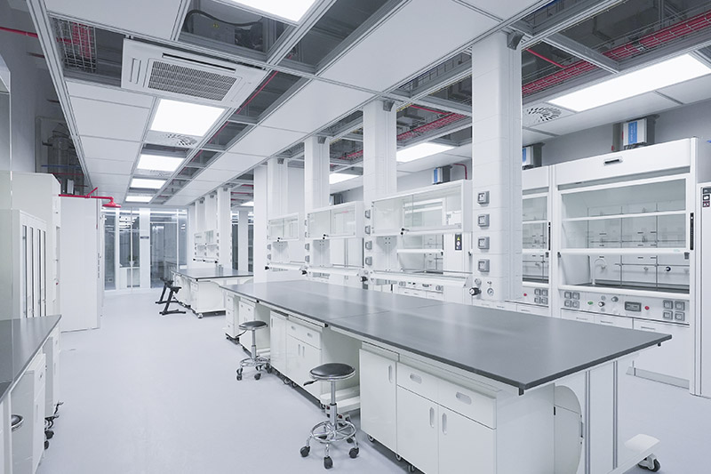 东台实验室革新：安全与科技的现代融合